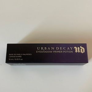 Urban Decay Eyeshadow Primer Potion